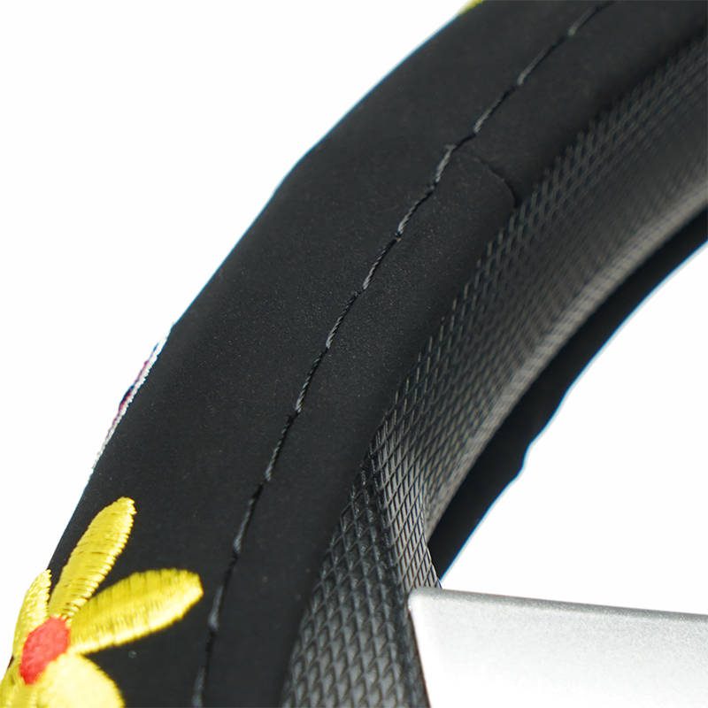 High quality factory price automobile steering wheel cover hand sewing general flower embellishment steering wheel cover