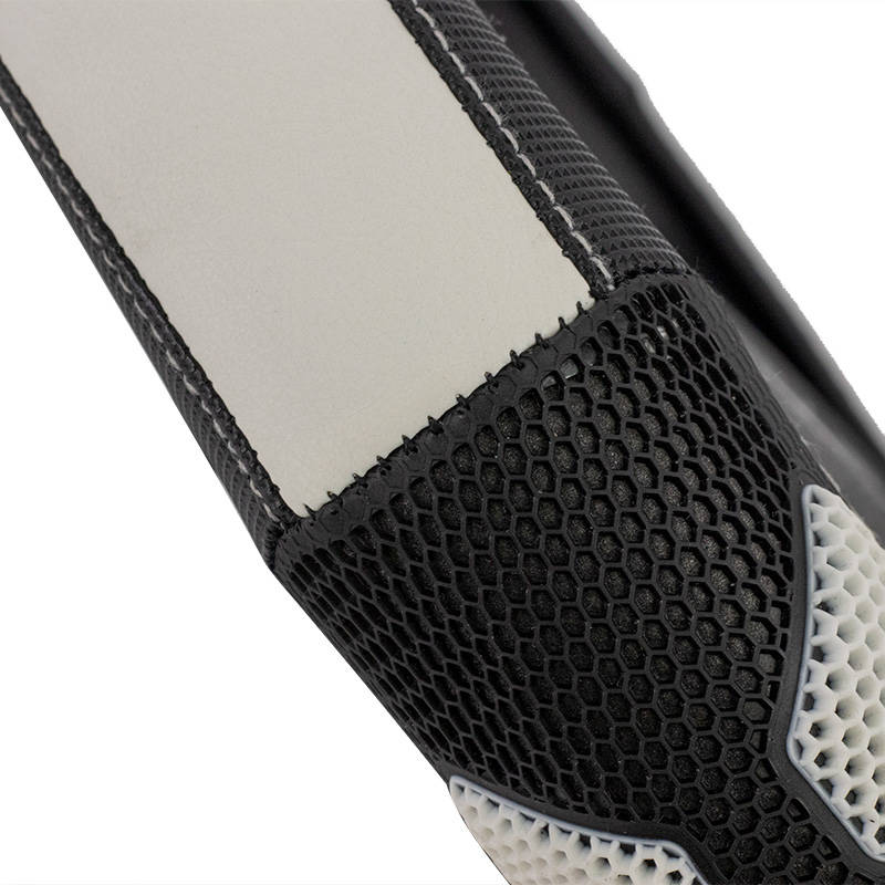 Factory sports style Ultra-thin Car Steering Covers Carbon Fiber Non-slip Fashion Steering Wheel Cover